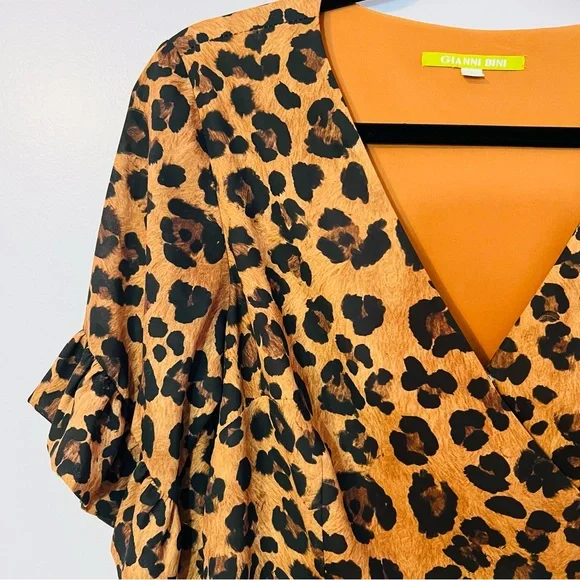 Gianni Bini Leopard V-Neck Tunic/Dress Small Wrap dress - Picture 5 of 13